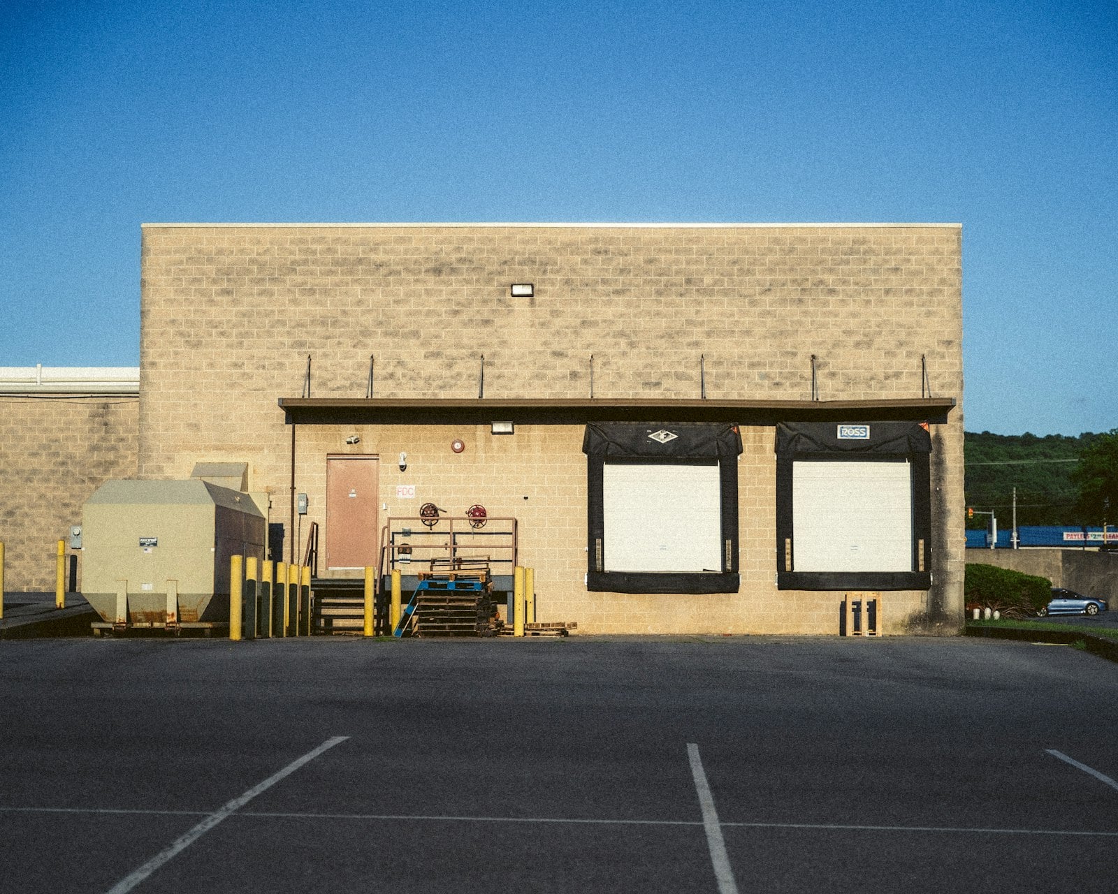 Roll-up dock doors on a block warehouse